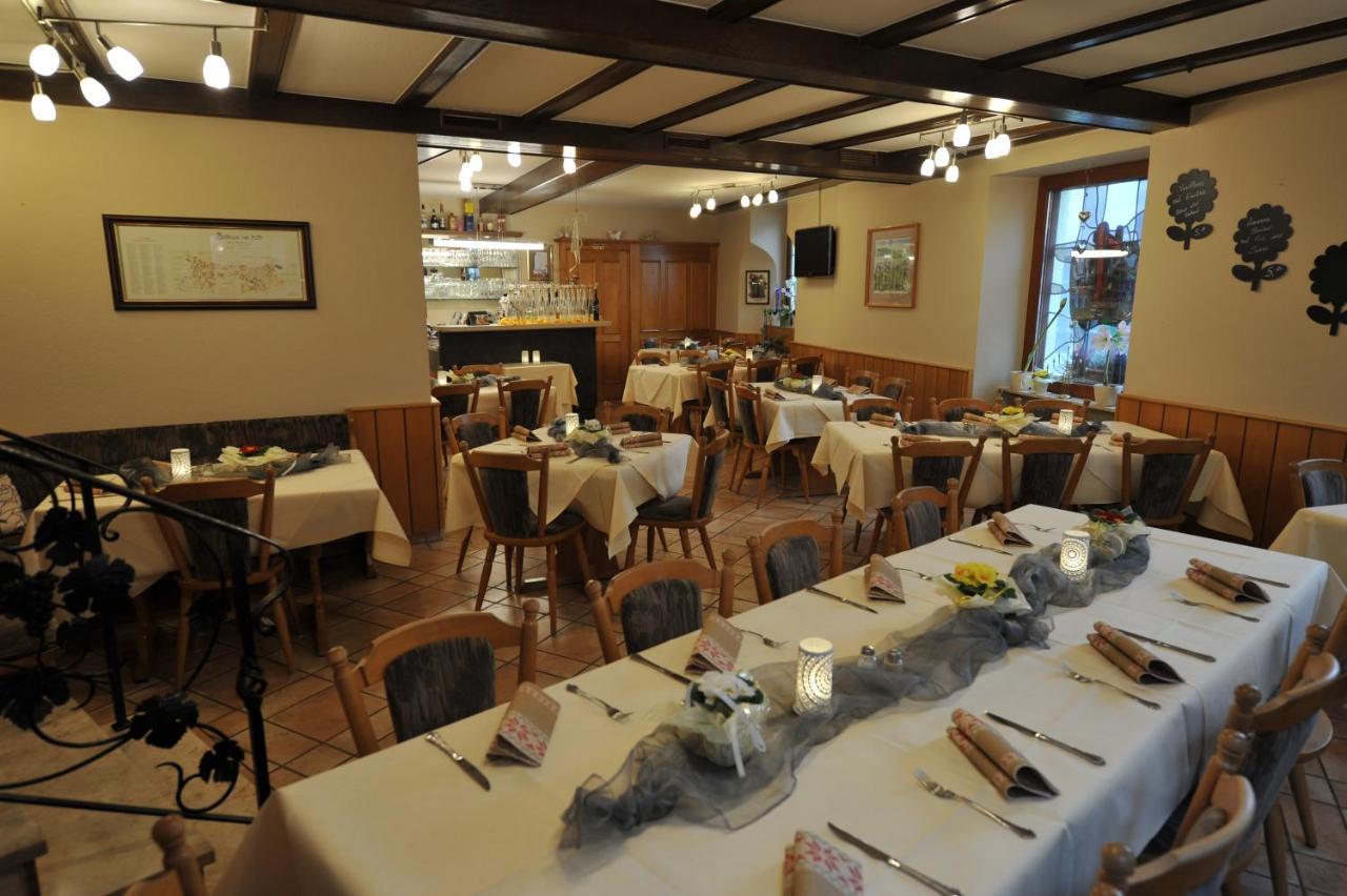 Hotel-Restaurant Ehses Цельтінґен-Рахтіґ Екстер'єр фото