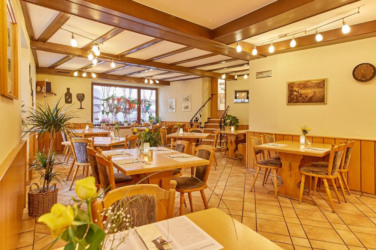 Hotel-Restaurant Ehses Цельтінґен-Рахтіґ Екстер'єр фото